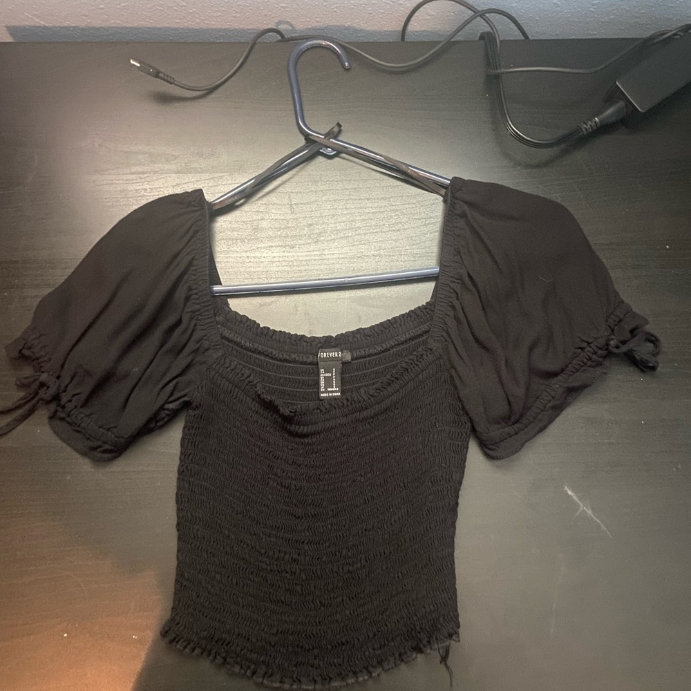 black crop top